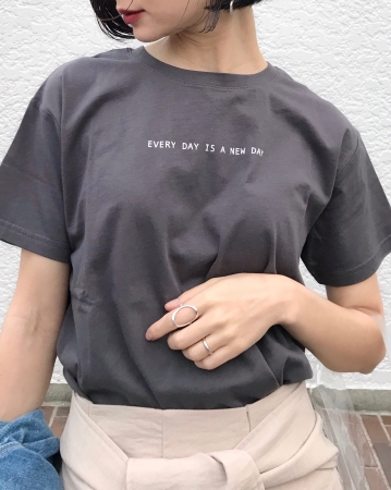 限定Tシャツ(チャコールグレー）