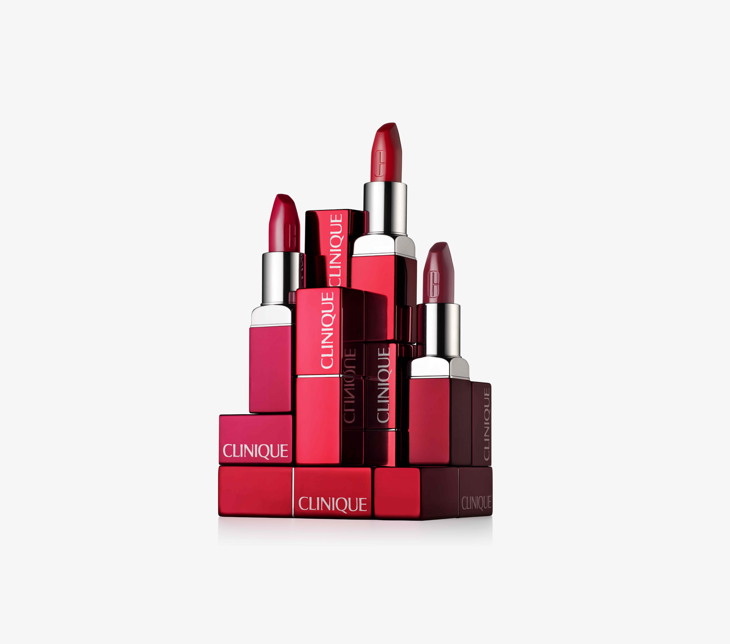 7月29日（木）は＃ナショナル リップスティック デー新発売の赤リップ「クリニーク ポップ レッド」で楽しんで！｜クリニーク のプレスリリース