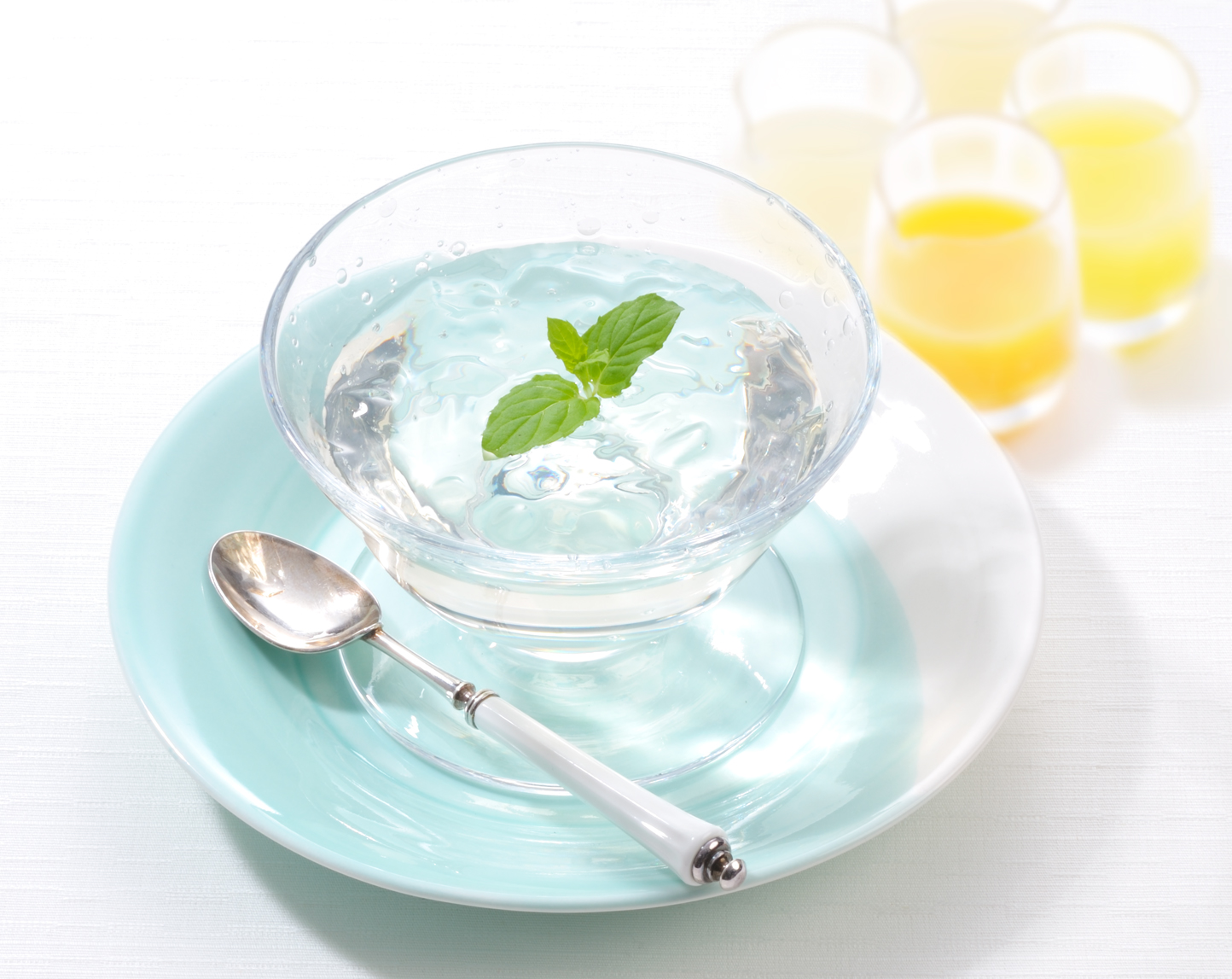 夏季限定 水のゼリー を新発売 株式会社銀座コージーコーナーのプレスリリース