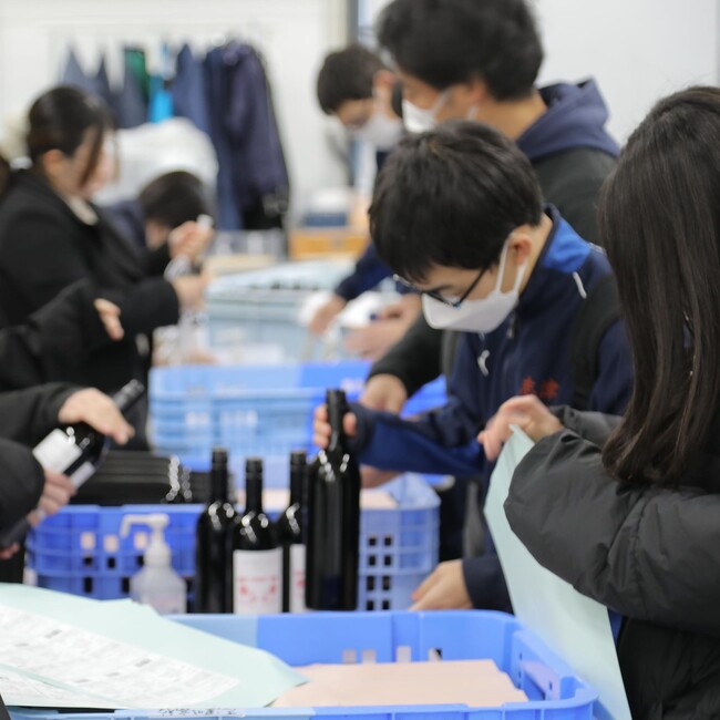 ラベル貼り作業 ラベル貼り作業