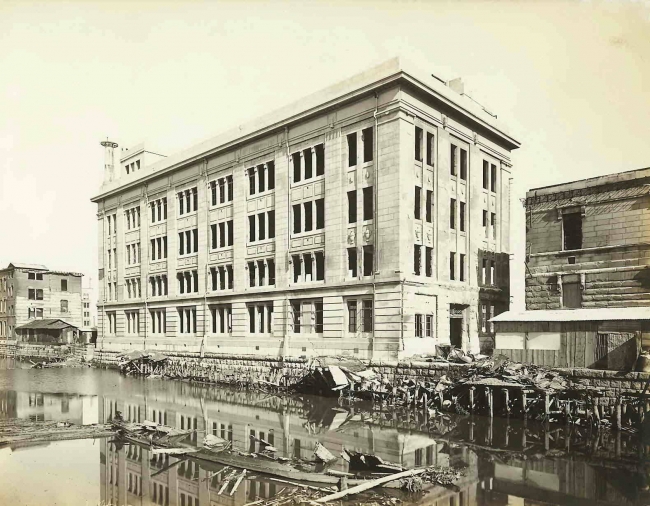大正12年(1923年)築の元第一銀行の建物。西洋建築の様式を多く取り入れ、当時としては最先端の技術が用いられた。