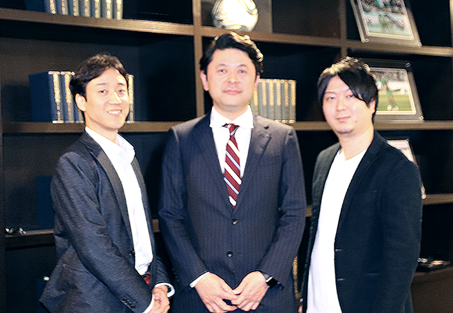 左より：TMI P＆S大井氏、弁護士ドットコム 代表取締役社長・内田、クラウドサイン事業部長・橘