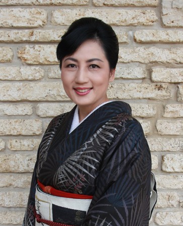 宮崎 緑 氏 宮崎 緑 氏