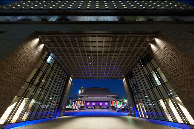 【夜景】山門と本堂 【夜景】山門と本堂