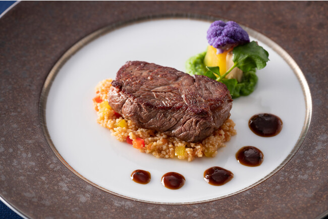 肉料理：なにわ黒牛のステーキ　トリュフソース