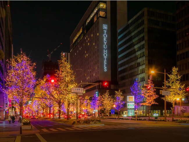 ホテル前　御堂筋イルミネーション
