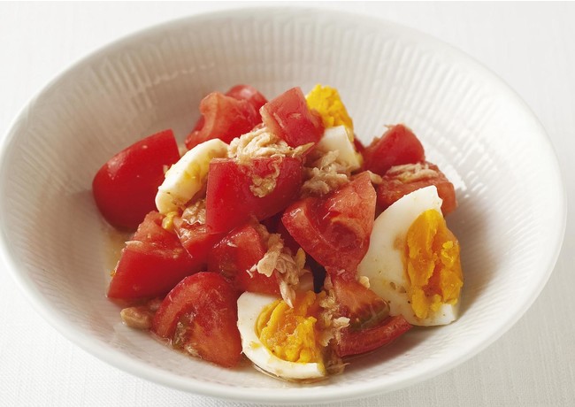 トマトとツナとゆで卵のサラダ （5分で作れる野菜のもう一品）