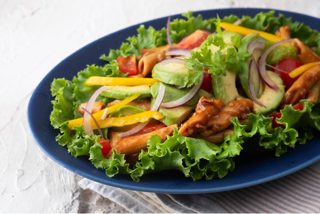 アボカドと大豆ミートのボロネーゼペンネサラダ アボカドと大豆ミートのボロネーゼペンネサラダ