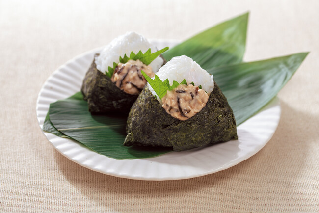 プラントベースツナと塩昆布のおにぎり プラントベースツナと塩昆布のおにぎり