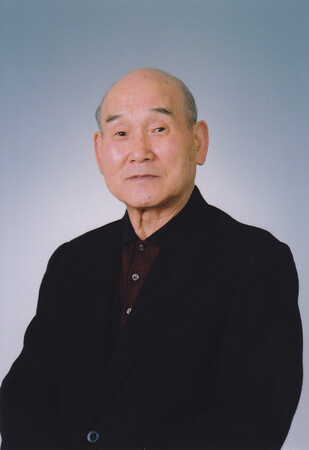 井上萬二氏 井上萬二氏