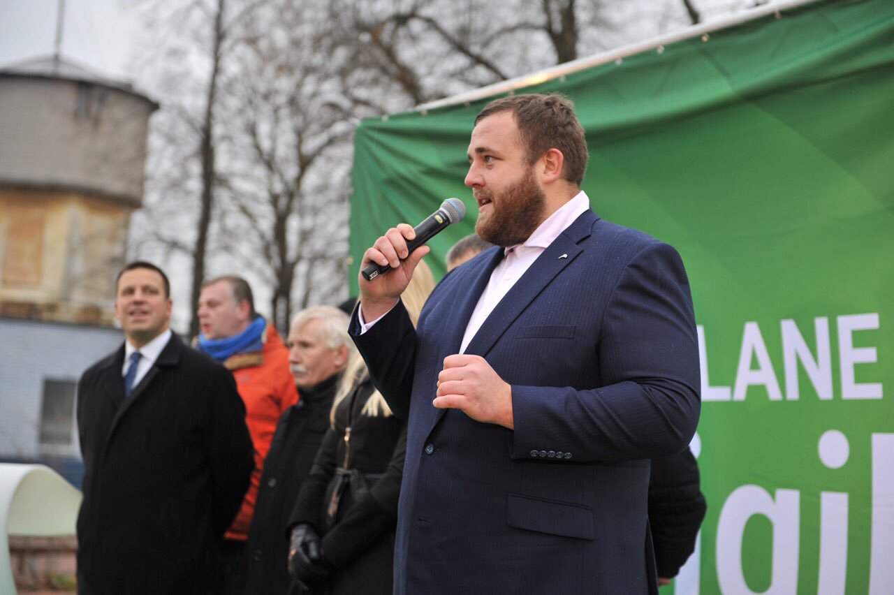 日 エストニア首脳会談 クリプトモール を運営する Cryptomall Ou ストラテジーアドバイザーの把瑠都氏が 日 エストニア首脳会談に出席 両国間の親交を深める Cryptomall Ouのプレスリリース