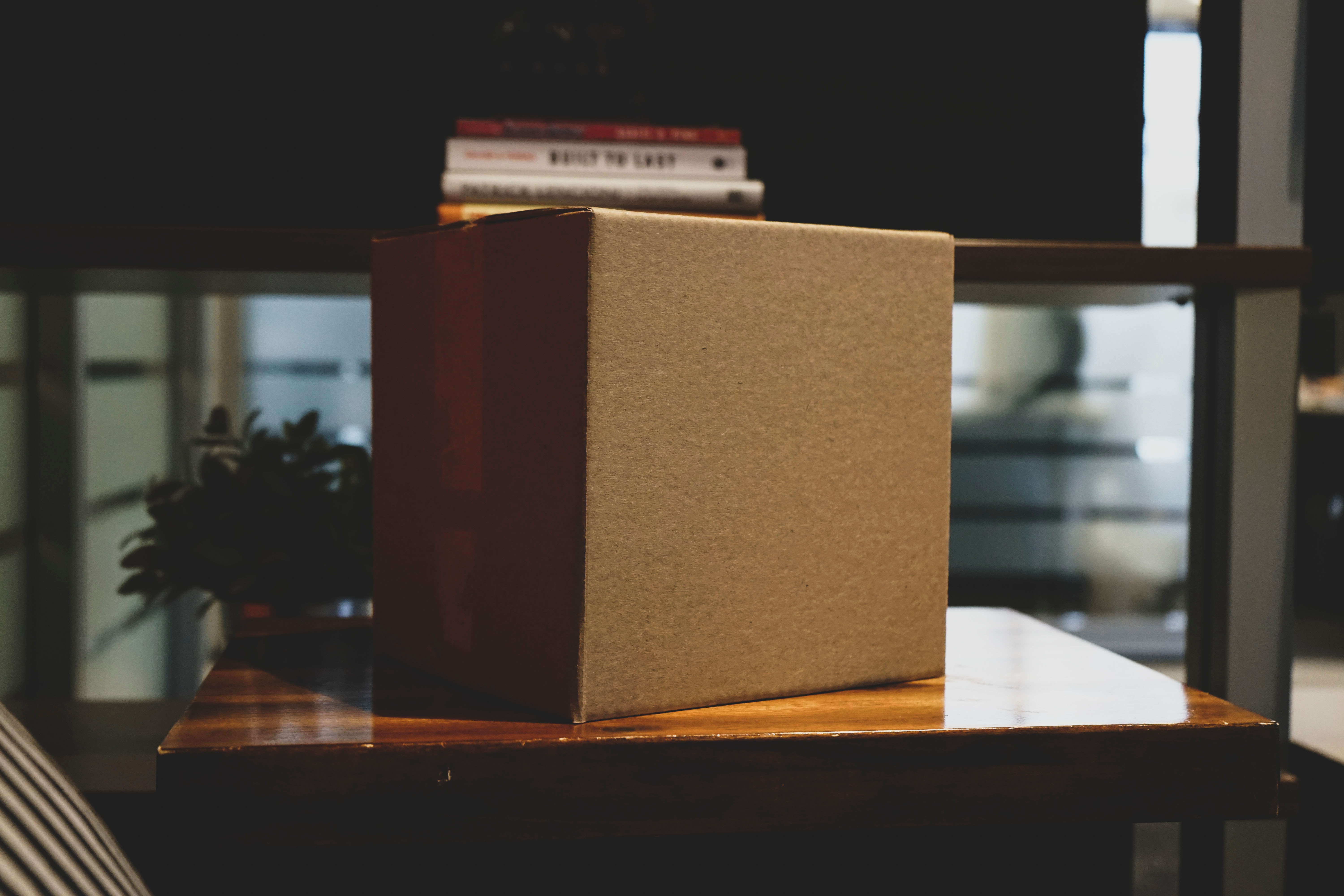 【shelff】2020年2月より棚に眠ったままの不要な本を引き取るサービスを開始します