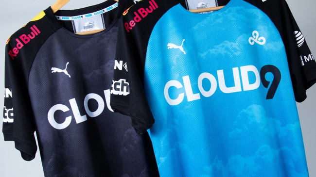 【Puma × Cloud9】2020 プレイヤーユニフォーム （ブルー、ブラック） 9,680円（税込）