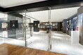 銀座に新たなアートスペースが誕生。バーニーズ ニューヨーク銀座本店3Fに「BARNEYS NEW YORK × MAGO GALLERY」がオープン。美術家 長坂真護氏によるアート作品を展示・販売
