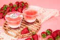 「ファミマルSweets」から夏にぴったりな味わいの「涼パフェ～いちごと桃ジュレ〜」が新発売！～鮮やかな彩りで夏の味覚を楽しむ、涼やかなパフェ～