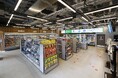 ファミリーマート大阪・関西万博店ファミチキ最大販売数は2,371個/日達成!~什器再利用で廃棄物約6.2トン削減~