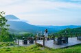 ウエスト山頂に新名所誕生！羊蹄パノラマテラスにフォトスポット＆山頂カフェが新登場！絶景を背景に「RUSUTSU」で写真を撮ろう