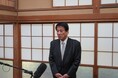 杉対策監 横須賀で戸別訪問を実施 地域住民へ国際電話の利用休止を直接要請!