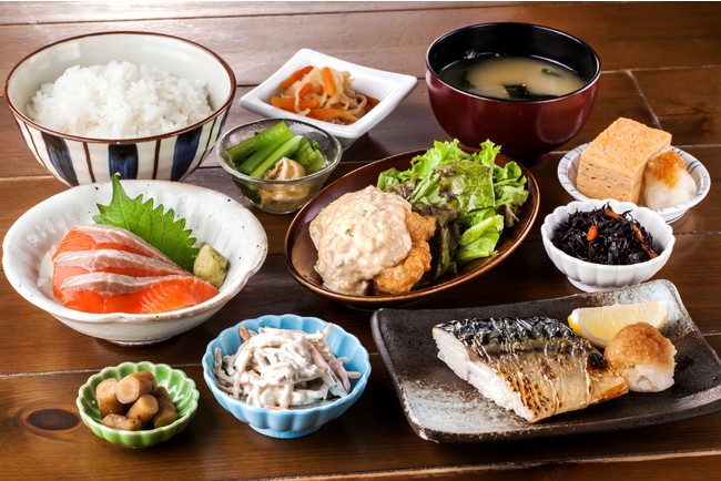 つかだ食堂の小鉢御膳（ランチ）