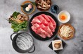 【すき焼 しゃぶしゃぶつかだ】幻のきのこ!?すき焼NANIWAコースに驚き食感の”松きのこ入りコース”が期間限定で登場