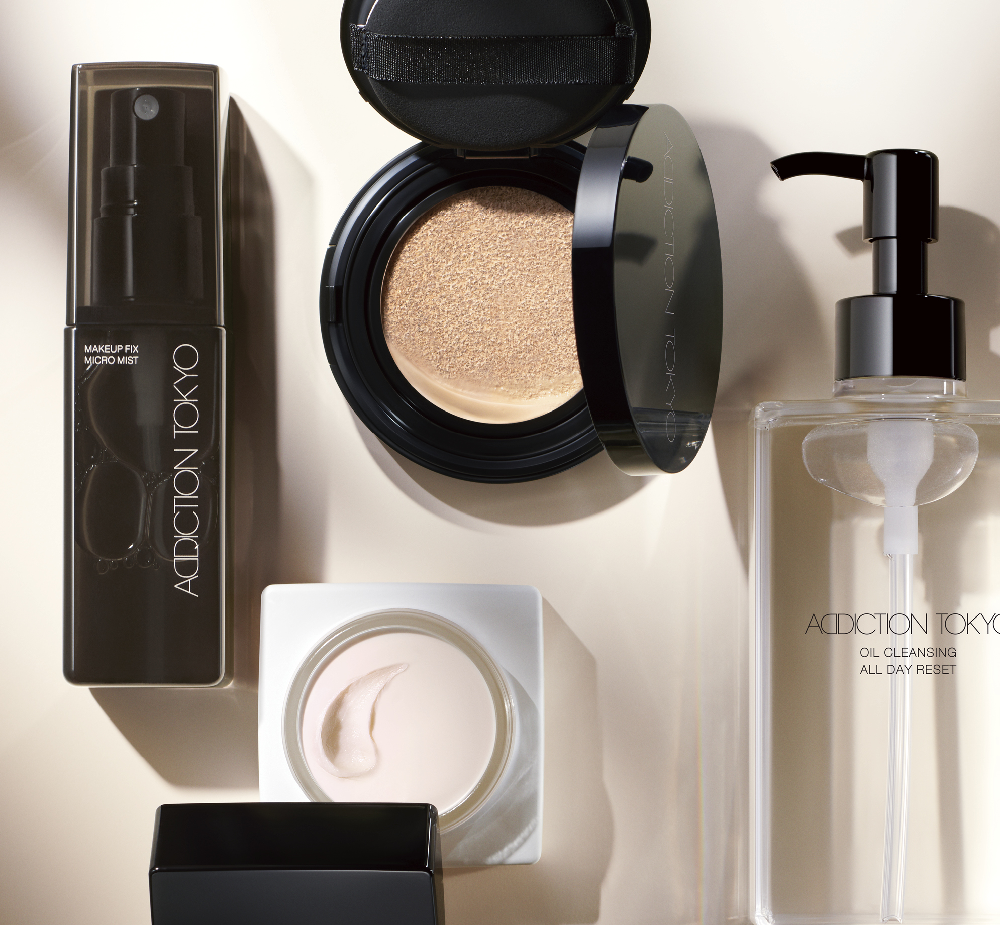 Addiction 本日4月9日 金 より予約開始 光を操り 自分らしい 素肌感 を手に入れられるベースメイクアップ製品が登場 Addiction Beautyのプレスリリース