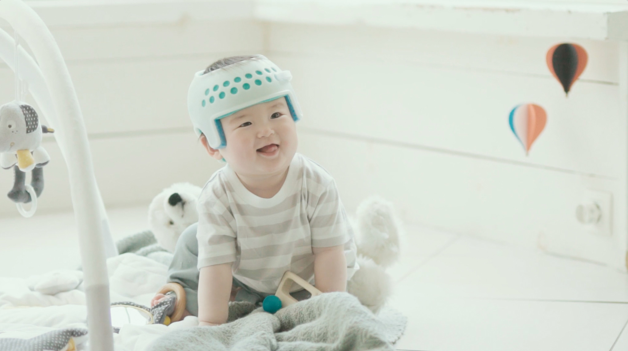 赤ちゃんの 頭のゆがみ を矯正するヘルメット アイメット が19年度グッドデザイン賞受賞 株式会社ジャパン メディカル カンパニーのプレスリリース