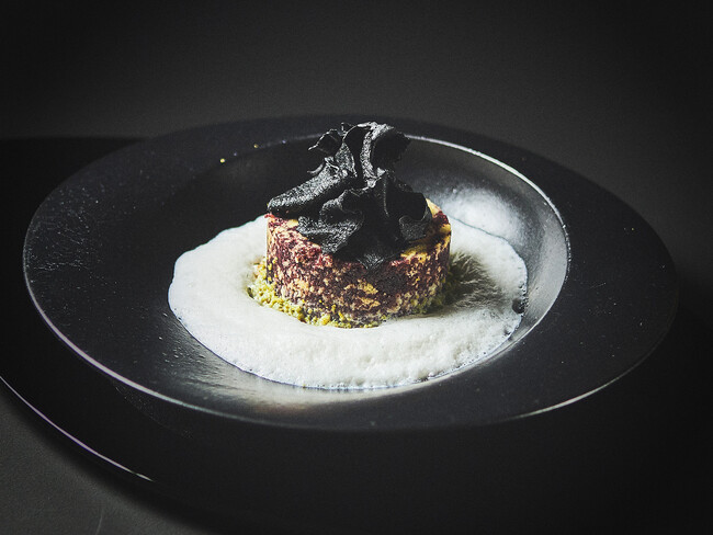 マロンケーキと温かい日本酒のカプチーノ