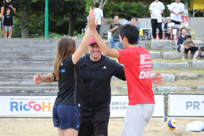 男女ともに日本が2連覇 ドイツ ポーランドとのデフビーチバレーボール国際親善大会 一般社団法人日本デフビーチバレーボール協会のプレスリリース