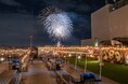 人混み知らずの特等席!横浜ワールドポーターズ屋上BACKYARD、「みなとみらいスマートフェスティバル2025」向け特別席を20組限定で追加販売開始