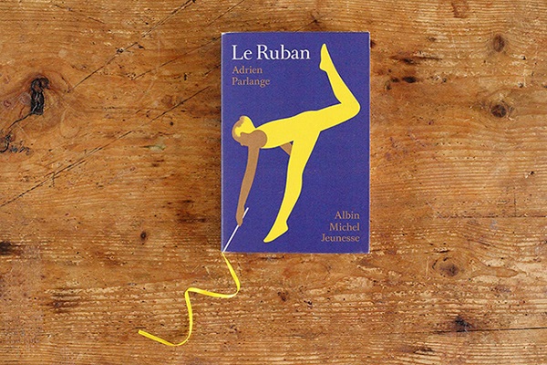 『Le Ruban』Adrien Parlange／作　Albin Michel　撮影／志田三穂子