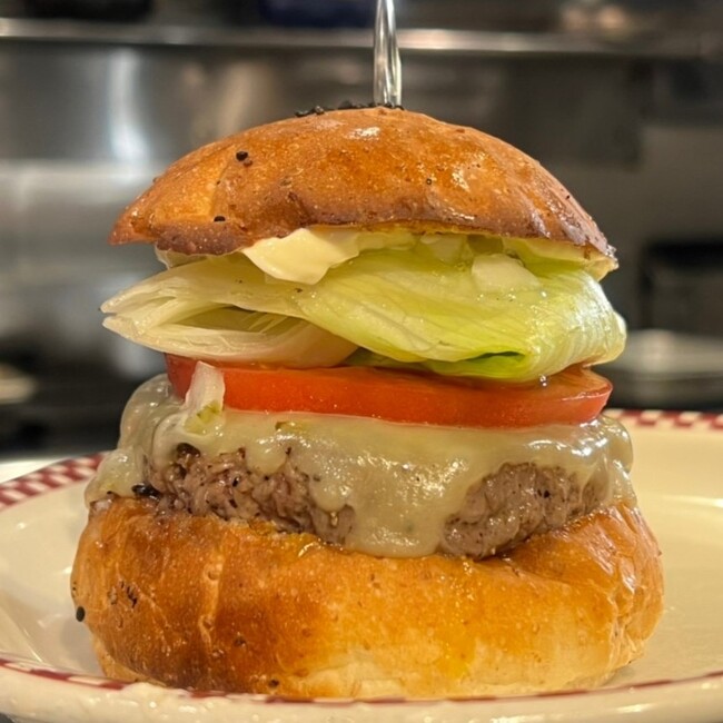 ジャックチーズをたっぷり使ったハンバーガーがご自宅でも楽しめる！「JACK BURGER FAIR 2023」開催｜menu株式会社のプレスリリース