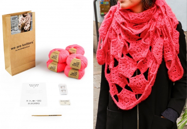 ウィーアーニッターズの編み物キット、perfect giftsコレクションのDuende Shawl