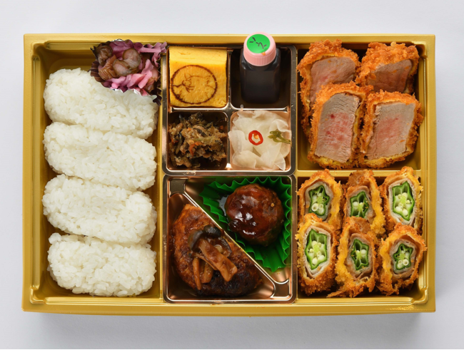 <みそかつ 矢場とん> ロースとんかつ弁当 1,801円 ■地下1階 惣菜売場 <みそかつ 矢場とん> ロースとんかつ弁当 1,801円 ■地下1階 惣菜売場