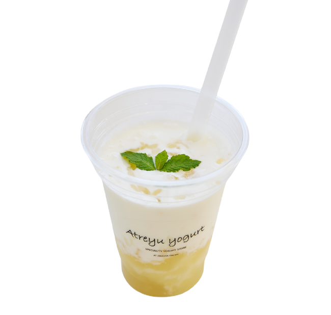 宮城県<ヨーグルト工房アトレイユ>和梨のドリンクヨーグルト 741円 ※各日100杯限り ※東海地区初出店 ※当店限定 ※実演 宮城県<ヨーグルト工房アトレイユ>和梨のドリンクヨーグルト 741円 ※各日100杯限り ※東海地区初出店 ※当店限定 ※実演