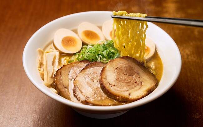 札幌市＜ら～めん虎＞ 特製 海老しじみ豚骨醤油ラーメン （一杯）1,650円