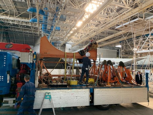 2019年10月30日 航空自衛隊機材搬入　国立科学博物館