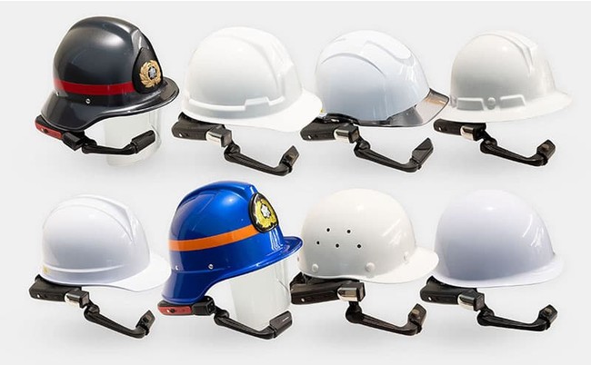 ＜米RealWear社スマートグラス専用のヘルメット装着具を用いた固定イメージ＞