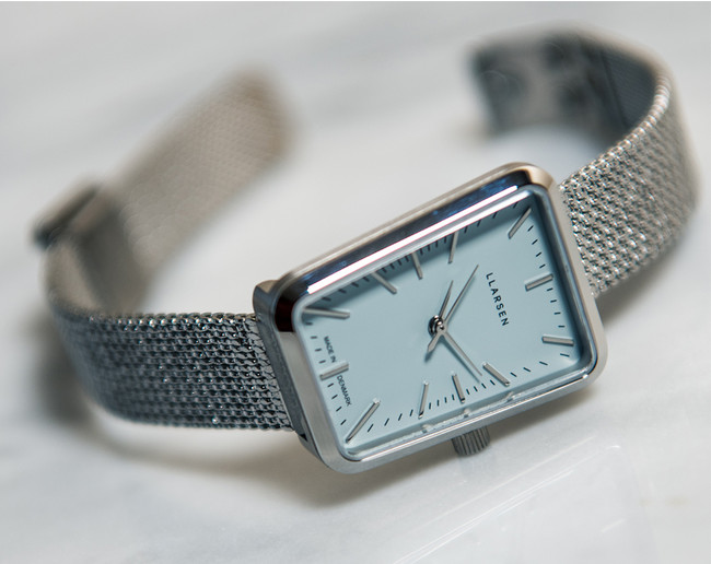 デンマークの時計ブランド「LLARSEN / エルラーセン」 ブランド初のスクエアタイプの新コレクション「Cecilie」と人気の
