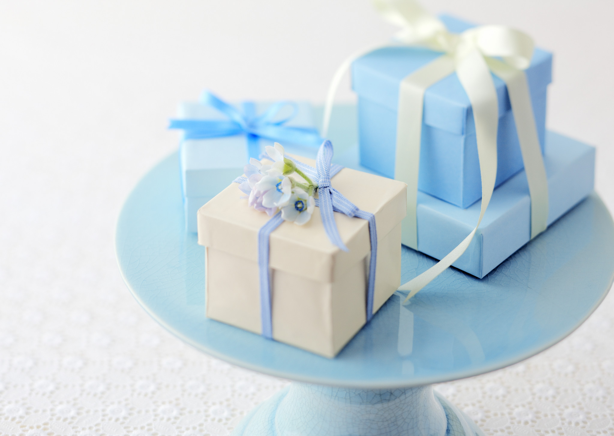 ホワイトデー間近！もらって嬉しい？嬉しくない？プレゼント。女の子はやっぱりお菓子・スイーツが好き！｜株式会社クロス