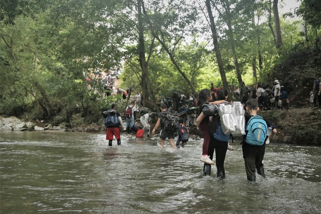 2023年8月には毎日2000人から3000人がダリエン地峡を横断していた＝2023年8月7日 (C) Natalia Romero Peñuela／MSF