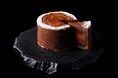 【ザ・カハラ・ホテル＆リゾート 横浜】3つの食感がもたらす、ショコラの深み「THE KAHALA Gâteau Basque au Chocolat」予約受付開始