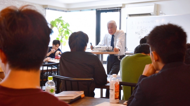 社員２名で東証一部上場にまで登りつめた 日本有数の経営者に学ぶ『究極のマインド』講演の様子