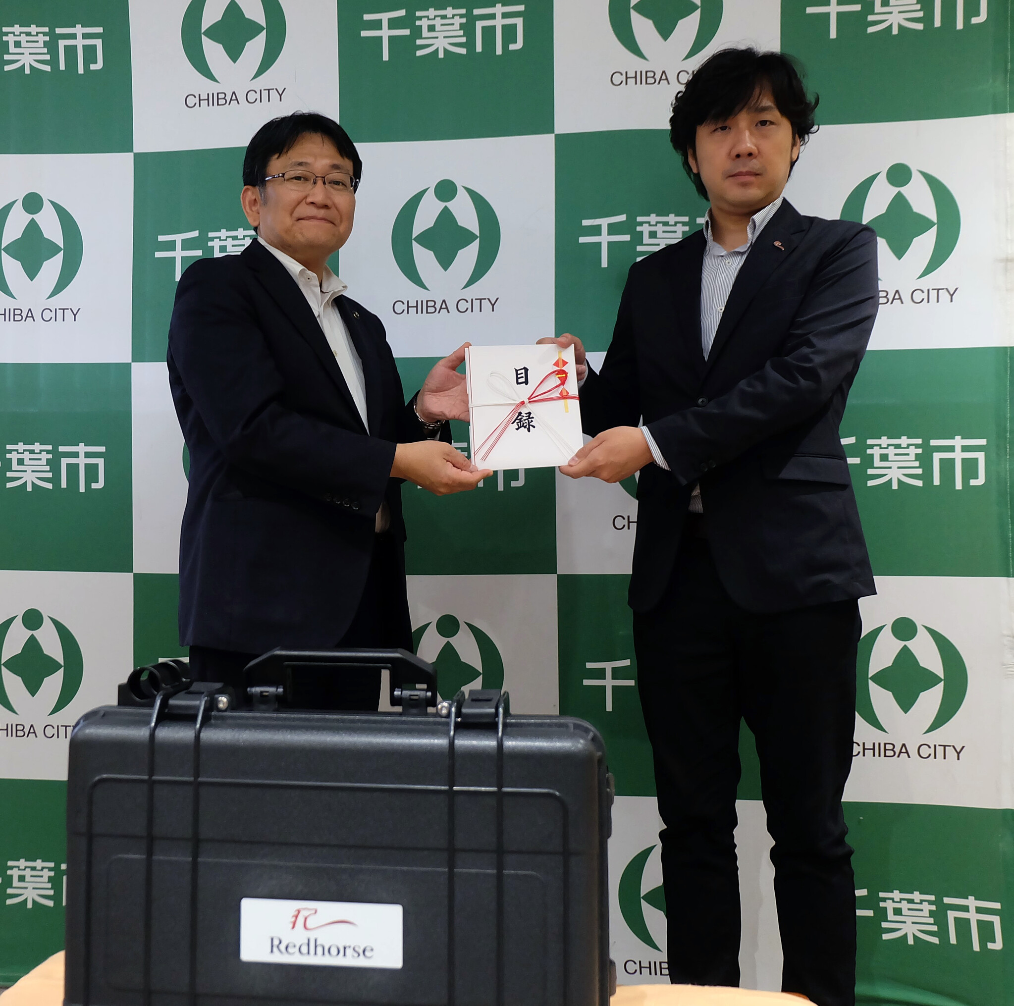 災害対策の一環に。千葉県千葉市にポータブル蓄電池を寄贈。｜レッド