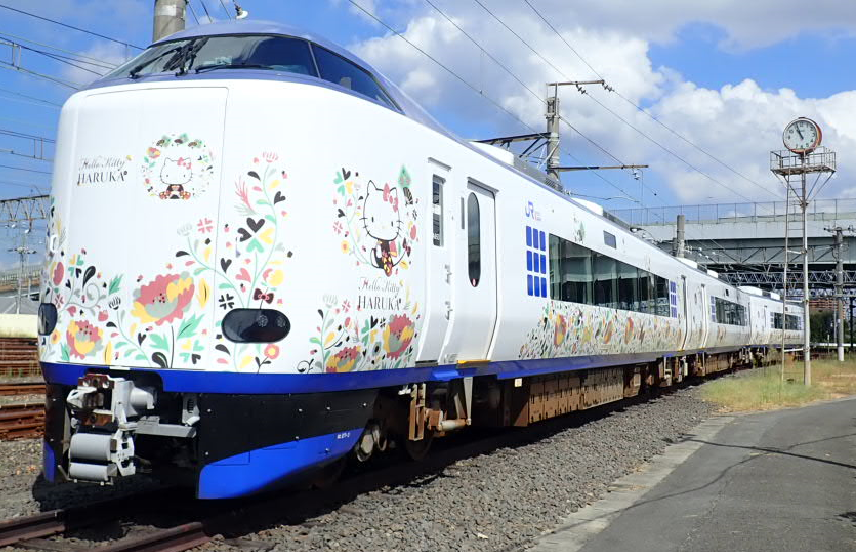 ハローキティ はるか号 山陽線初の営業運転 ハローキティと一緒に団体貸切列車 ハローキティ はるか号 で行く倉敷 Jr西日本