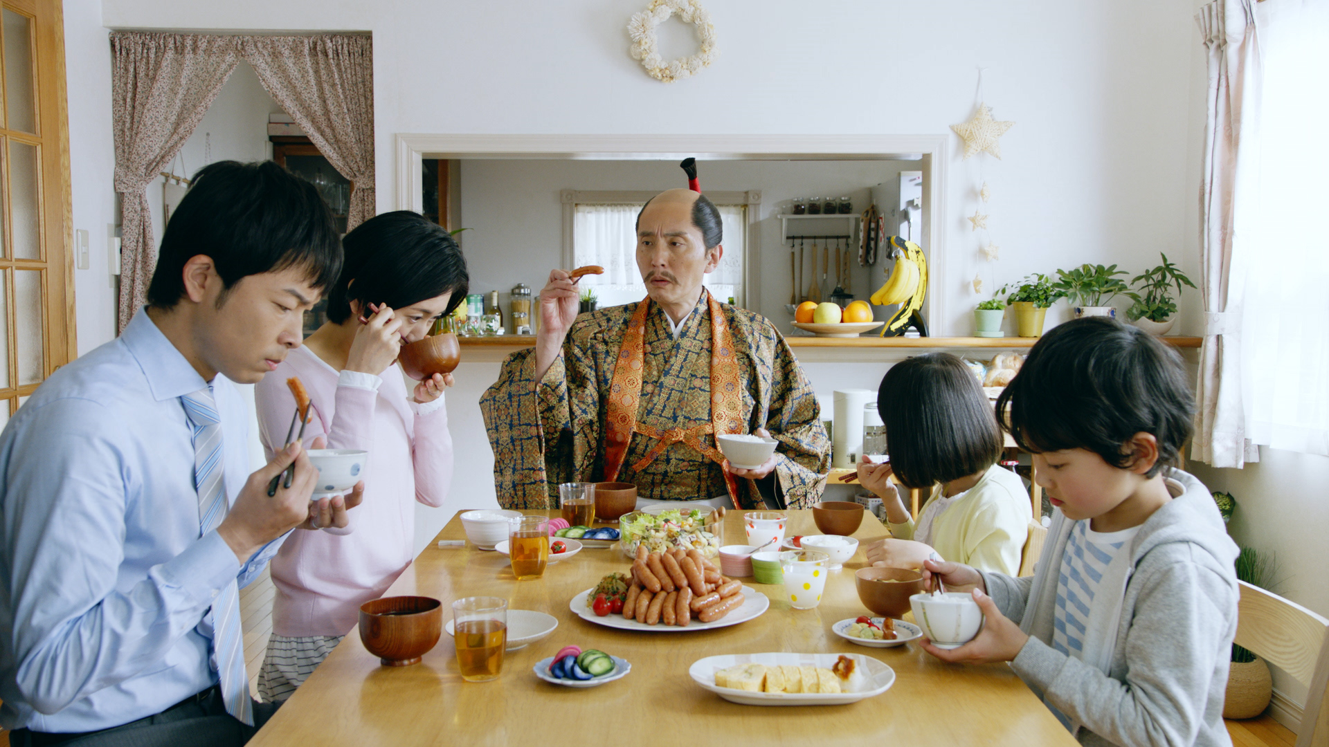 <米久株式会社>殿様が出会った最高のグルメ「ごてあらポー!!」新テレビCMがスタート|伊藤ハム米久HDのプレスリリース