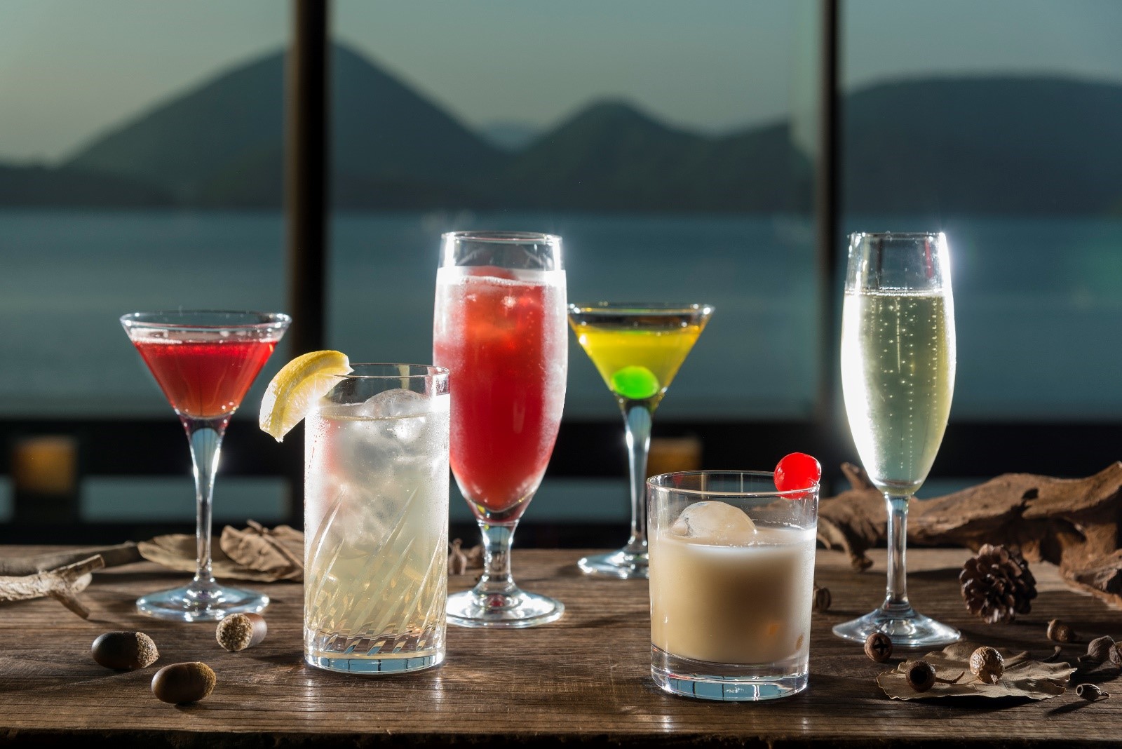 洞爺の季節を愉しむ 秋のおすすめカクテル が大集合 Karakami Hotels Resorts株式会社のプレスリリース