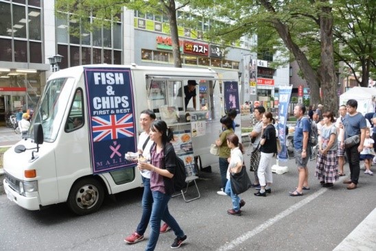 イングランドをフランスにちなんだ飲食を体験できるお店も出店。両国の食文化を感じてみませんか。