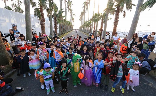 過去のハロウィンパレードの様子 過去のハロウィンパレードの様子