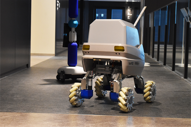 搬送用自律移動ロボットmighty Haneda Innovation Cityオープニングイベントでデモンストレーション走行 時事ドットコム