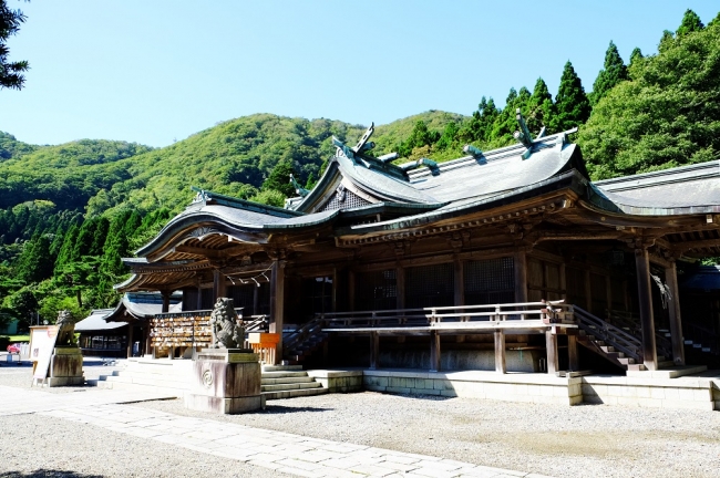 1445年創建と伝えられる歴史ある函館八幡宮
